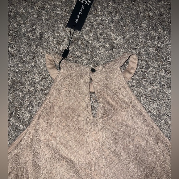 NWT Cable & Gauge Lace Halter Top. Size Small. - Picture 5 of 5